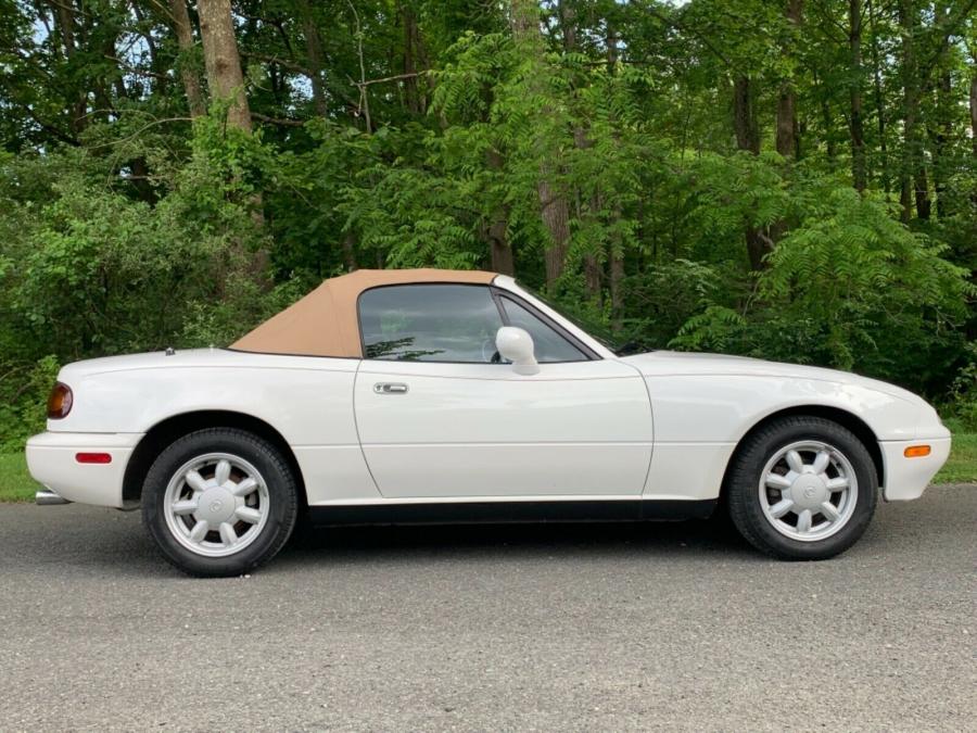  Mazda Miata C-Package 1993 года  (NA) (фото 10 из 24)